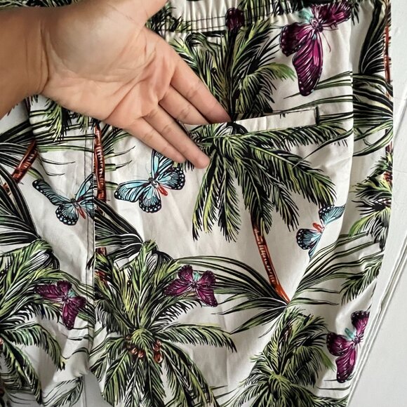 Gorgeous and Unique Men's XL Butterfly Print Shorts - By Massive. 100% Cotton !! - Picture 3 of 5